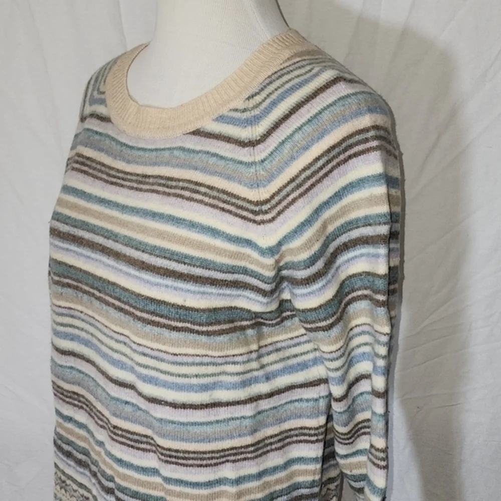 New York and Company Striped Sweater‎ Size Large